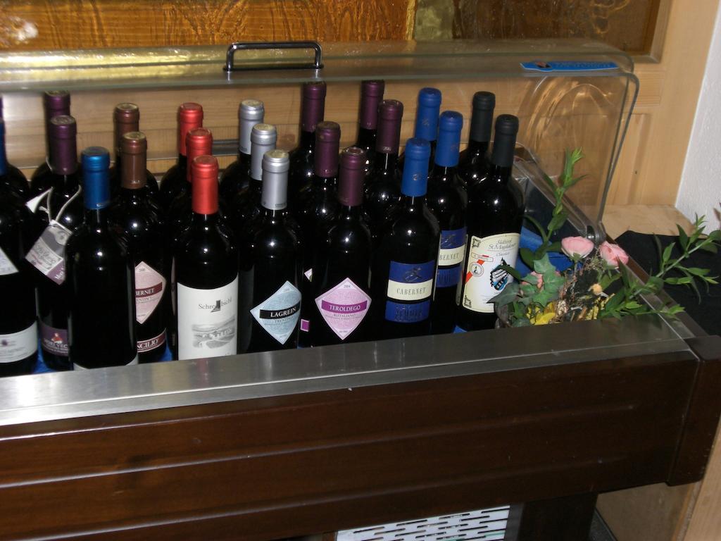 Gasthaus St. Valentin 치우사 외부 사진